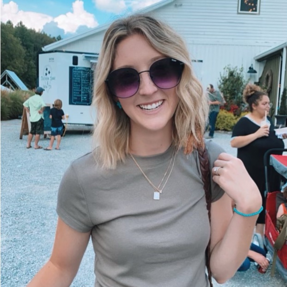 Meet your Posher, Rachel